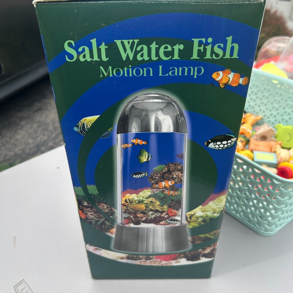 Spencer Gifts Salt Water Fish Motion Lamp Vintage Style Tropical Aquarium Light